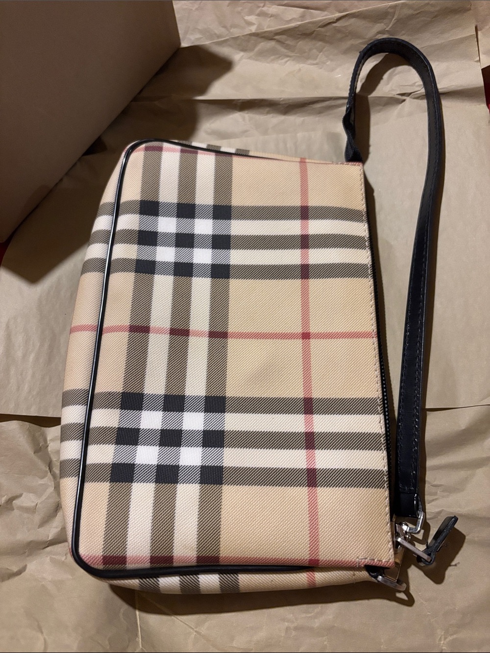 Vintage Burberry bag in great shape.